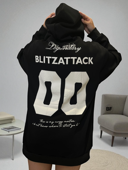 Sudadera oversized con diseño en la espalda