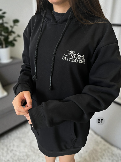 Sudadera oversized con diseño en la espalda