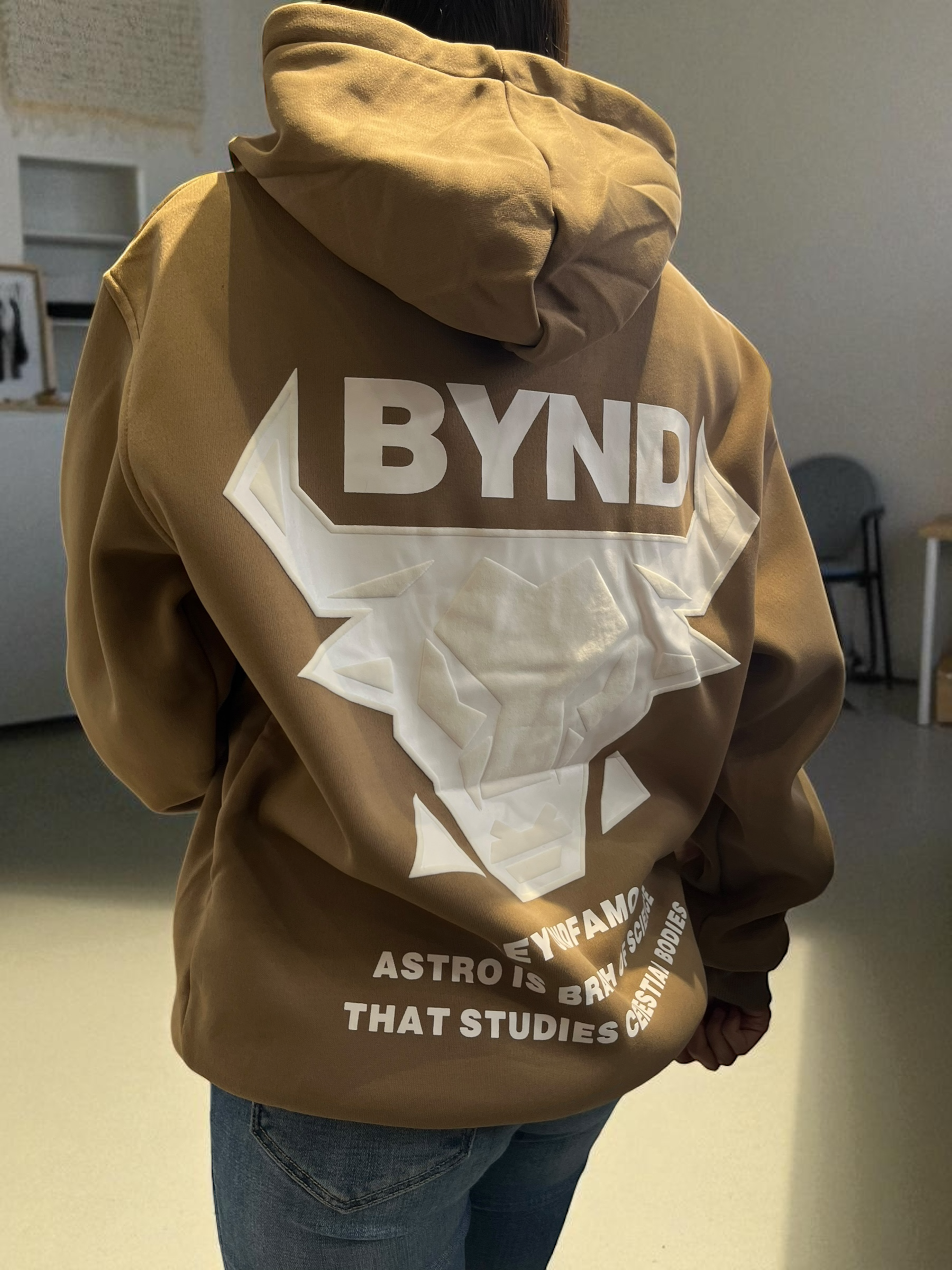 Sudadera Beyondfamous