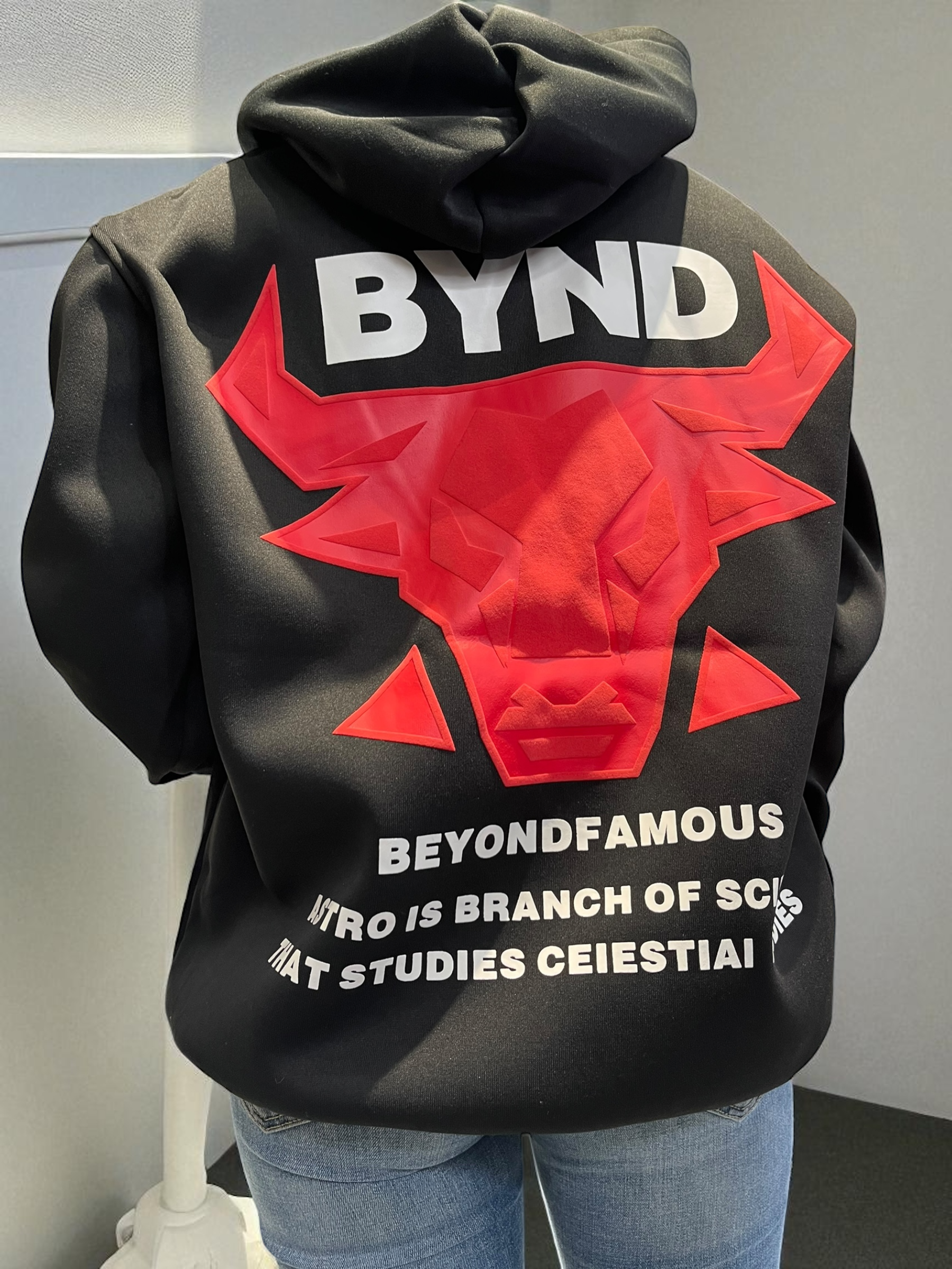 Sudadera Beyondfamous