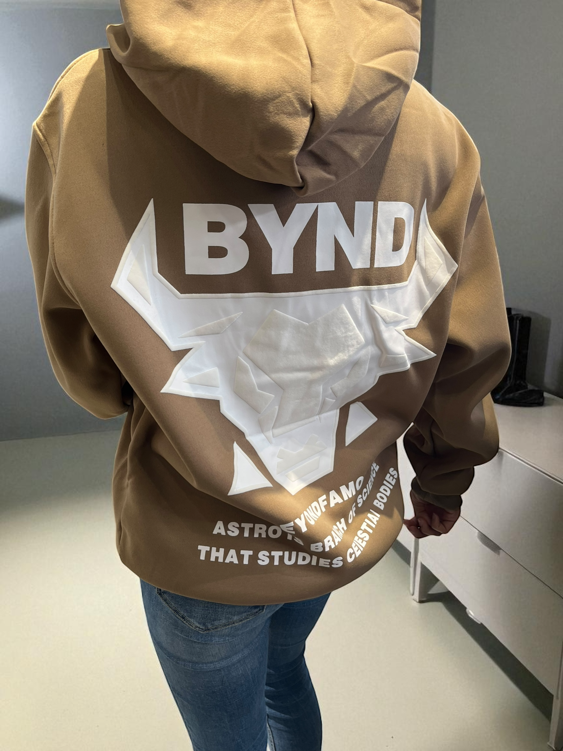 Sudadera Beyondfamous